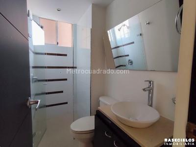 Apartamento de 3 alcobas en arriendo en El Poblado, Medellín, 126 m² · foto 5 de 14