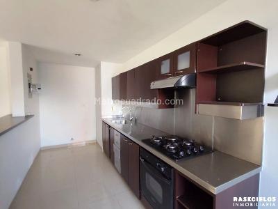Apartamento de 3 alcobas en arriendo en El Poblado, Medellín, 126 m² · foto 6 de 14