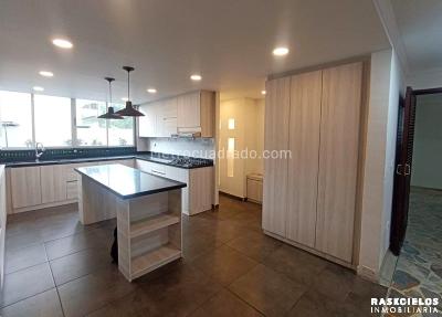 Apartamento en venta en La Candelaria, Medellín · foto 4 de 20