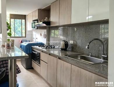 Apartamento en venta en Rodeo Alto, Medellín · foto 3 de 11