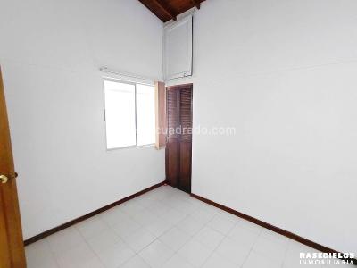Casa de 3 alcobas en venta en Calasanz, Medellín, 70 m² · foto 10 de 14