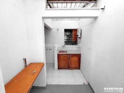 Casa de 3 alcobas en venta en Calasanz, Medellín, 70 m² · foto 13 de 14