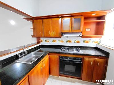 Casa de 3 alcobas en venta en Calasanz, Medellín, 70 m² · foto 3 de 14