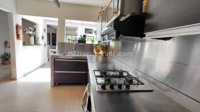 Casa de 3 alcobas en venta en Belen Rosales, Medellín, 103 m² · foto 7 de 20