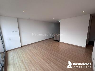Apartamento de 2 alcobas en arriendo en El Poblado, Medellín, 78 m² · foto 4 de 12