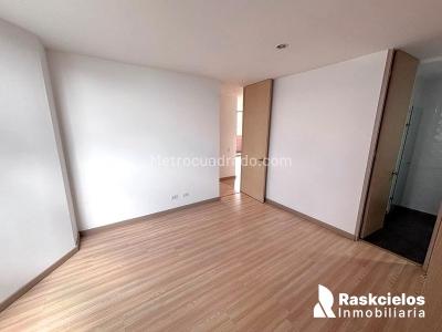 Apartamento de 2 alcobas en arriendo en El Poblado, Medellín, 78 m² · foto 5 de 12