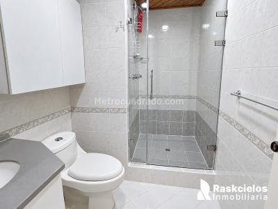Apartaestudio en arriendo en El Nogal, Medellín, 51 m² · foto 13 de 19