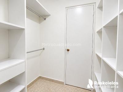 Apartaestudio en arriendo en El Nogal, Medellín, 51 m² · foto 14 de 19