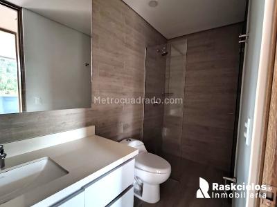Apartamento de 2 alcobas en arriendo en El Diamante No. 2, Medellín, 68 m² · foto 10 de 12