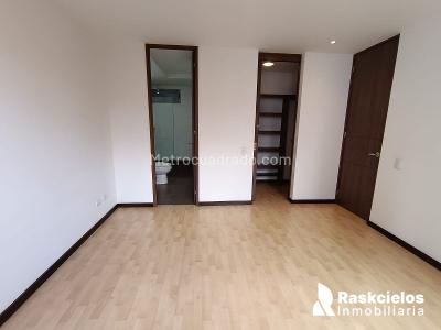 Apartamento de 3 alcobas en arriendo en El Poblado, Medellín, 81 m² · foto 9 de 17