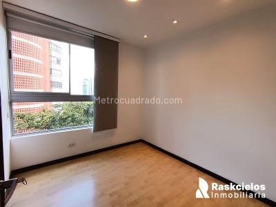 Apartamento de 3 alcobas en arriendo en El Poblado, Medellín, 81 m² · foto 12 de 17