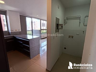Apartamento de 3 alcobas en arriendo en El Poblado, Medellín, 81 m² · foto 15 de 17