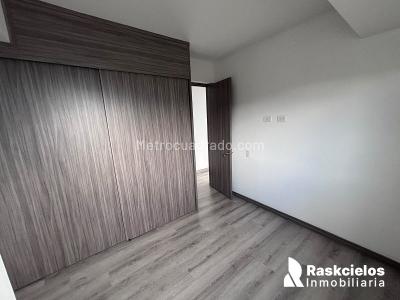 Apartamento de 2 alcobas en arriendo en El Poblado, Medellín, 77 m² · foto 10 de 13