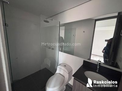 Apartamento de 2 alcobas en arriendo en El Poblado, Medellín, 77 m² · foto 11 de 13