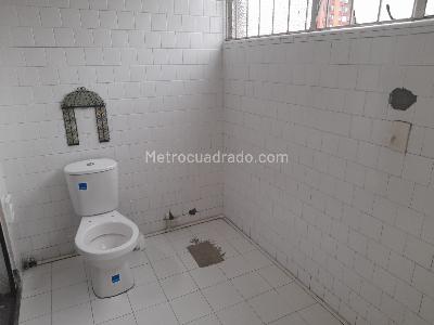Casa de 5 alcobas en venta en Chapinero Pardo Rubio, Bogotá, 269 m² · foto 19 de 20