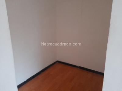 Casa de 5 alcobas en venta en Chapinero Pardo Rubio, Bogotá, 269 m² · foto 13 de 20