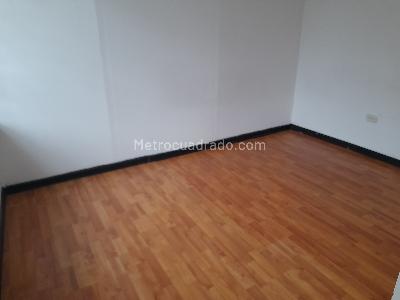 Casa de 5 alcobas en venta en Chapinero Pardo Rubio, Bogotá, 269 m² · foto 16 de 20