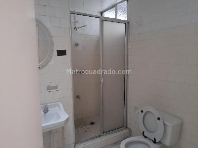 Casa de 5 alcobas en venta en Chapinero Pardo Rubio, Bogotá, 269 m² · foto 18 de 20