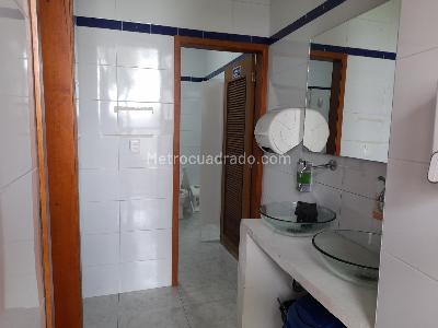 Casa de 5 alcobas en venta en La Candelaria, Bogotá, 1311 m² · foto 18 de 20