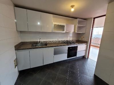 Apartamento de 3 alcobas en venta en El Cedro, Bogotá, 111 m² · foto 12 de 14