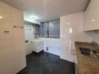 Apartamento de 3 alcobas en venta en El Cedro, Bogotá, 111 m² · foto 13 de 14