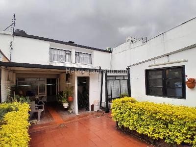 Casa de 4 alcobas en venta en Polo Club, Bogotá, 260 m² · foto 15 de 18