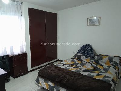 Casa de 4 alcobas en venta en Polo Club, Bogotá, 260 m² · foto 10 de 18