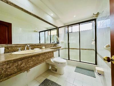 Apartamento de 5 alcobas en arriendo en Chico San Patricio, Bogotá, 378 m² · foto 20 de 20