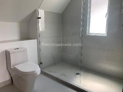 Casa de 3 alcobas en venta en Andes Norte, Bogotá, 353 m² · foto 15 de 18