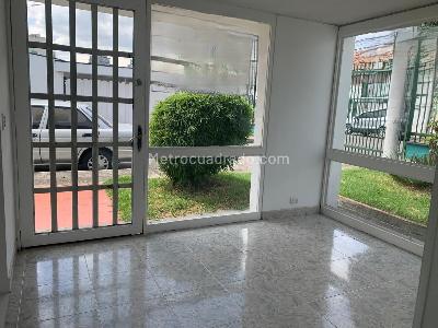 Casa de 3 alcobas en venta en Andes Norte, Bogotá, 353 m² · foto 3 de 18