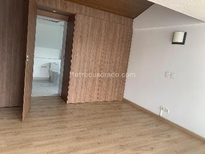 Casa de 3 alcobas en venta en Andes Norte, Bogotá, 353 m² · foto 9 de 18