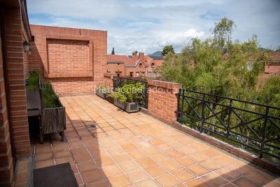 Casa de 3 alcobas en venta en Chía, 200 m² · foto 1 de 19