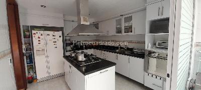Casa de 4 alcobas en venta en Chía, 200 m² · foto 9 de 20