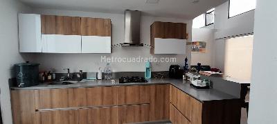 Casa de 3 alcobas en venta en Cajicá, 435 m² · foto 3 de 20