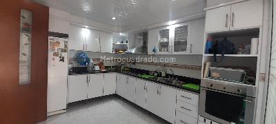 Casa de 4 alcobas en venta en Chía, 200 m² · foto 8 de 20