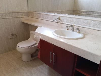 Casa de 4 alcobas en venta en Ub Nuevo Milenio, Chía, 200 m² · foto 12 de 20