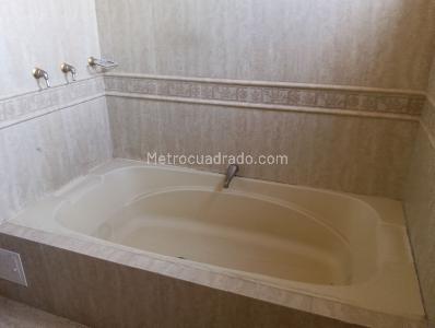 Casa de 4 alcobas en venta en Ub Nuevo Milenio, Chía, 200 m² · foto 13 de 20