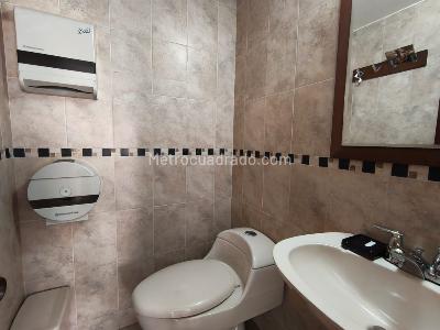 Casa de 5 alcobas en arriendo en La Floresta, Bogotá, 420 m² · foto 5 de 20