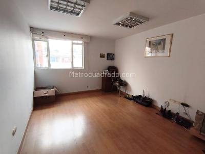 Casa de 5 alcobas en arriendo en La Floresta, Bogotá, 420 m² · foto 7 de 20