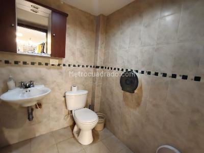 Casa de 5 alcobas en arriendo en La Floresta, Bogotá, 420 m² · foto 16 de 20