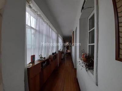 Casa de 5 alcobas en venta en La Concordia, Bogotá, 320 m² · foto 12 de 20