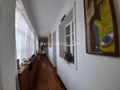 Casa de 5 alcobas en venta en La Concordia, Bogotá, 320 m² · foto 13 de 20