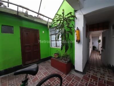 Casa de 5 alcobas en venta en La Concordia, Bogotá, 320 m² · foto 17 de 20