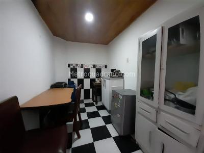 Casa de 5 alcobas en venta en La Concordia, Bogotá, 320 m² · foto 19 de 20