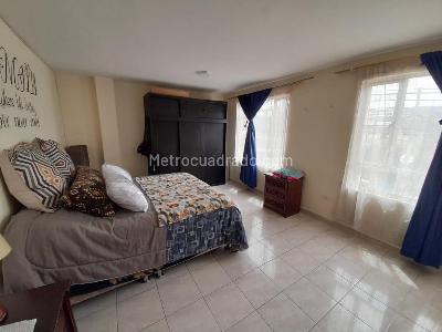 Casa en venta en Las Ferias, Bogotá · foto 2 de 20