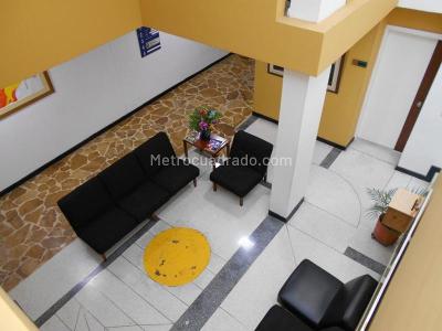 Casa de 5 alcobas en venta en Antiguo Country, Bogotá, 420 m² · foto 8 de 20