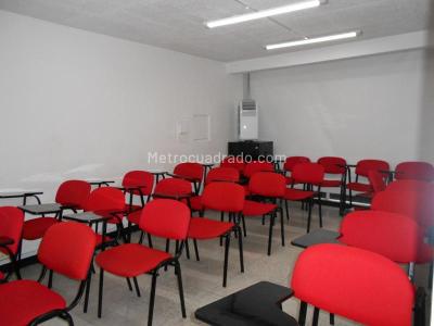 Casa de 5 alcobas en venta en Antiguo Country, Bogotá, 420 m² · foto 15 de 20