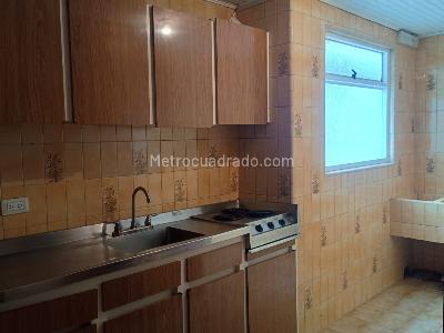 Apartamento en venta en Santa Barbara, Bogotá · foto 3 de 8