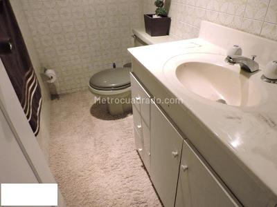 Casa de 5 alcobas en venta en Lisboa, Bogotá, 400 m² · foto 19 de 20