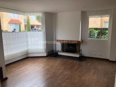Casa de 3 alcobas en venta en San Jose De Los Arboles, Chía, 275 m² · foto 3 de 18